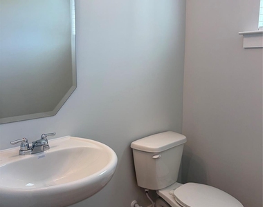 413 Nathaniel Way - Photo Thumbnail 17