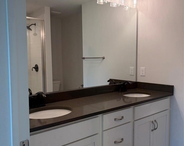 413 Nathaniel Way - Photo Thumbnail 20