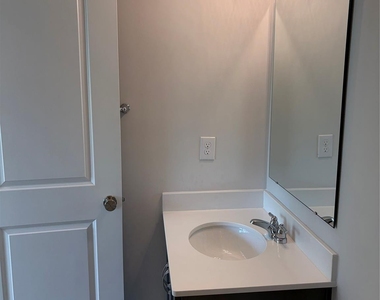 413 Nathaniel Way - Photo Thumbnail 6