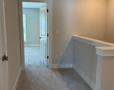 413 Nathaniel Way - Photo Thumbnail 22
