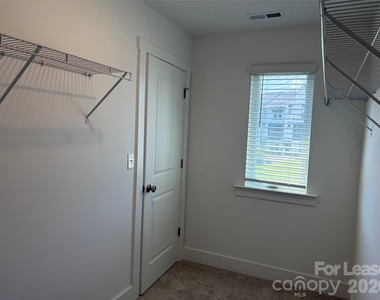 413 Nathaniel Way - Photo Thumbnail 25