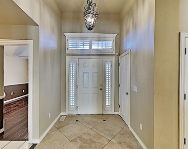 6808 Sandlewood Drive - Photo Thumbnail 2