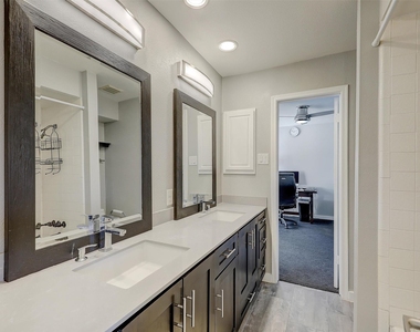 3913 Knob Hill Drive - Photo Thumbnail 24
