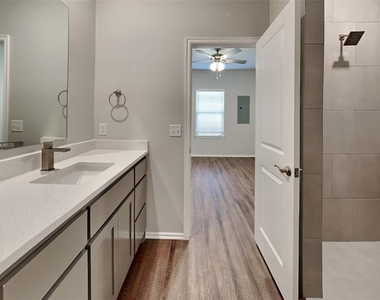 9329 Nw 125th Street - Photo Thumbnail 10
