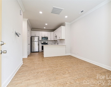 1714 Club Road - Photo Thumbnail 2