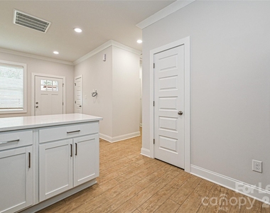 1714 Club Road - Photo Thumbnail 7