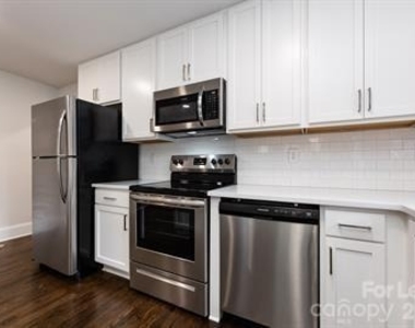 1704 Club Road - Photo Thumbnail 12