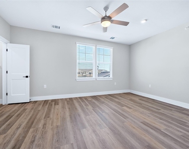 2906 Woodland Street - Photo Thumbnail 19