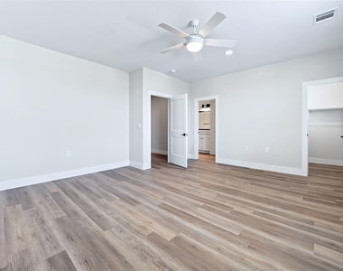 2906 Woodland Street - Photo Thumbnail 20