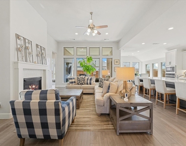 3316 Honey Suckle Lane - Photo Thumbnail 10