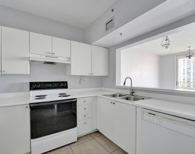 3020 Ne 32nd Avenue - Photo Thumbnail 8