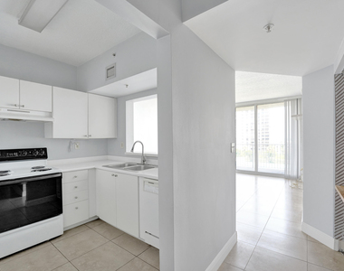 3020 Ne 32nd Avenue - Photo Thumbnail 6