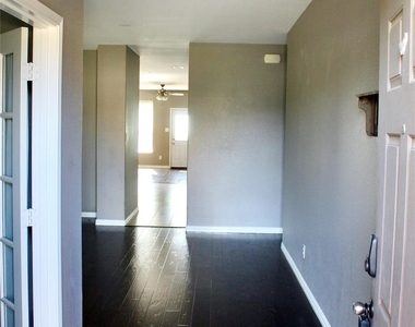 12401 Lonesome Pine Place - Photo Thumbnail 4