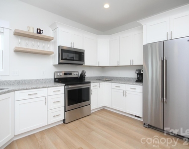 1090 Startown Road - Photo Thumbnail 14