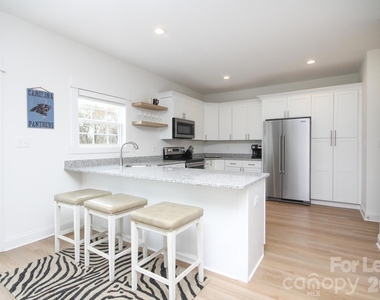 1090 Startown Road - Photo Thumbnail 10