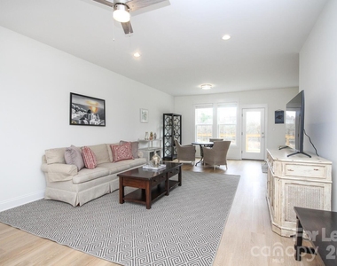 1090 Startown Road - Photo Thumbnail 5