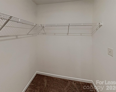 1372 Waylon Avenue - Photo Thumbnail 20