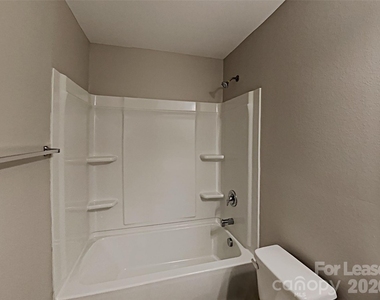 1372 Waylon Avenue - Photo Thumbnail 22