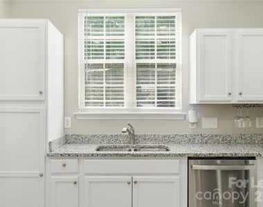 7329 Michaels Landing Drive - Photo Thumbnail 7