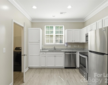 7329 Michaels Landing Drive - Photo Thumbnail 6