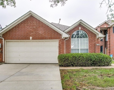 2103 Amherst Drive - Photo Thumbnail 1