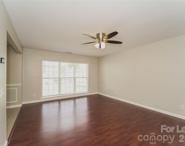 2045 Mallard Pine Court - Photo Thumbnail 5