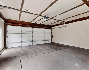 936 Sugarberry Drive - Photo Thumbnail 11