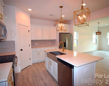 11816 Basking Drive - Photo Thumbnail 1
