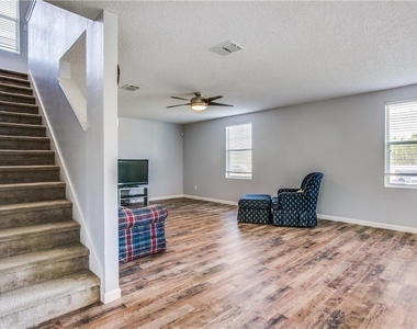 5400 Cedar Mountain Drive - Photo Thumbnail 6