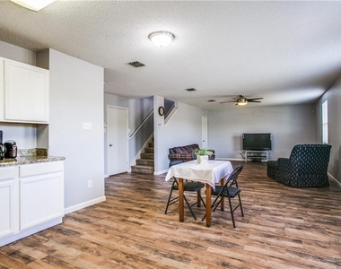 5400 Cedar Mountain Drive - Photo Thumbnail 2