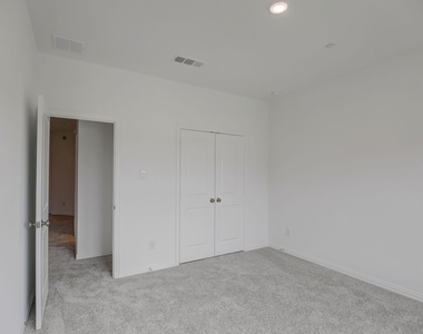12928 Teton Street - Photo Thumbnail 15