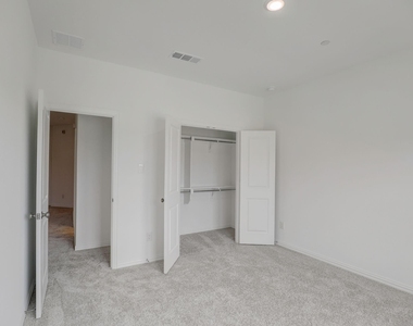 12928 Teton Street - Photo Thumbnail 16