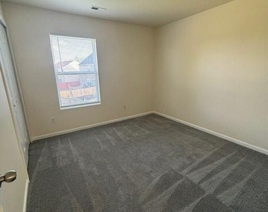 14016 Sugar Oats Lane - Photo Thumbnail 9