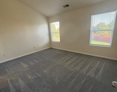 14016 Sugar Oats Lane - Photo Thumbnail 10