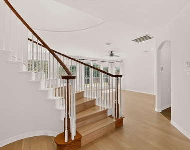 4304 Harpers Ferry Drive - Photo Thumbnail 4