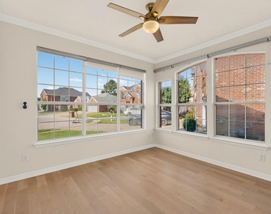 4304 Harpers Ferry Drive - Photo Thumbnail 5