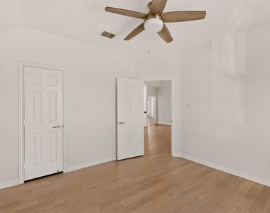 4304 Harpers Ferry Drive - Photo Thumbnail 19