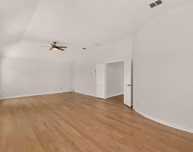 4304 Harpers Ferry Drive - Photo Thumbnail 29