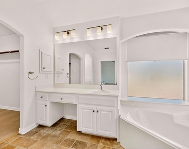 4304 Harpers Ferry Drive - Photo Thumbnail 31