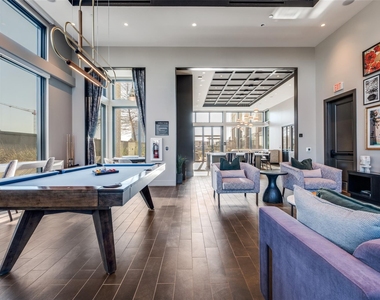 3611 Congress Avenue - Photo Thumbnail 8