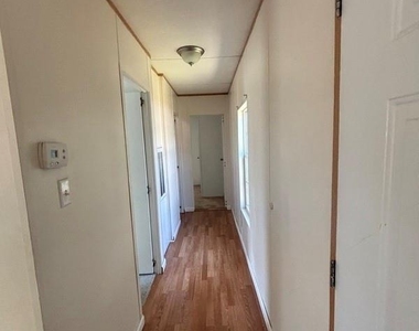 10111 Piney Creek Court - Photo Thumbnail 9