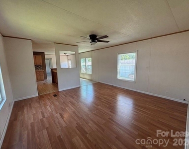 10111 Piney Creek Court - Photo Thumbnail 6