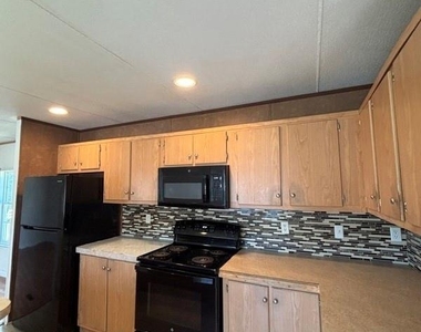10111 Piney Creek Court - Photo Thumbnail 2
