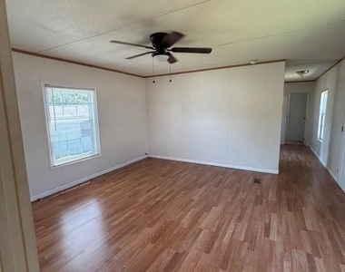 10111 Piney Creek Court - Photo Thumbnail 7