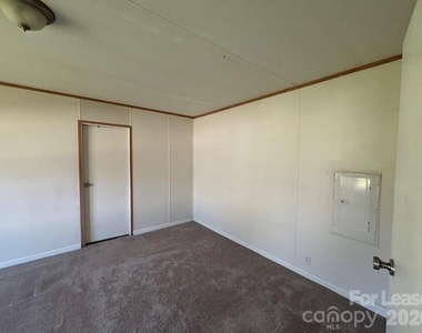 10111 Piney Creek Court - Photo Thumbnail 14