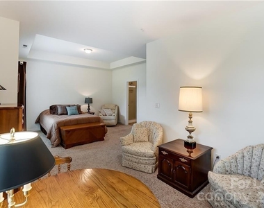 16718 Dolcetto Way - Photo Thumbnail 17