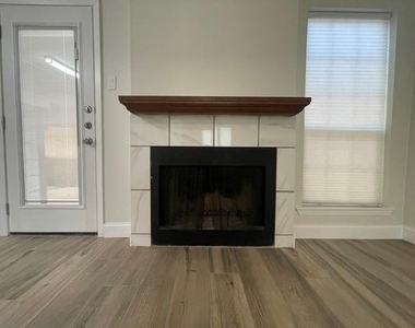 3904 Rawlins Street - Photo Thumbnail 4