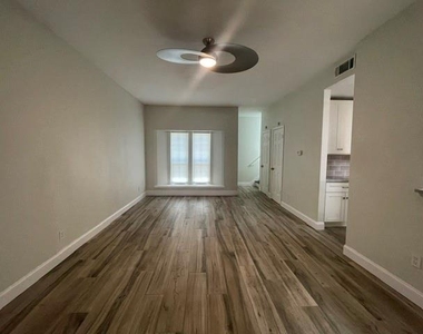 3904 Rawlins Street - Photo Thumbnail 5
