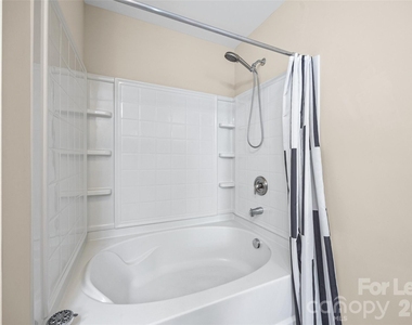 872 Summerlake Drive - Photo Thumbnail 25