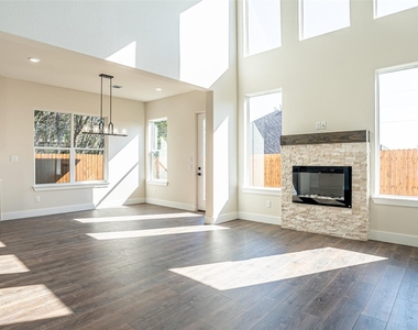 5702 Barkridge Drive - Photo Thumbnail 4